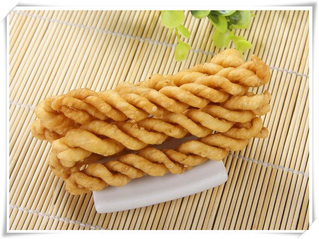 探索傳統(tǒng)麻花的新魅力，最新炸法揭秘