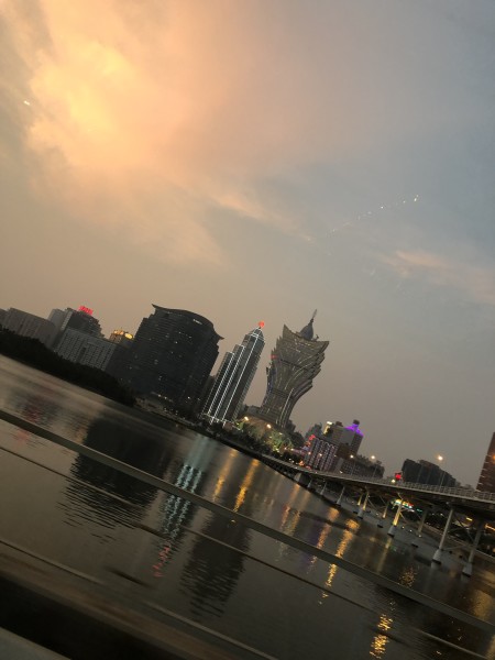 澳門今晚9點35分開什么091期5-46-45-26-19-5T：26