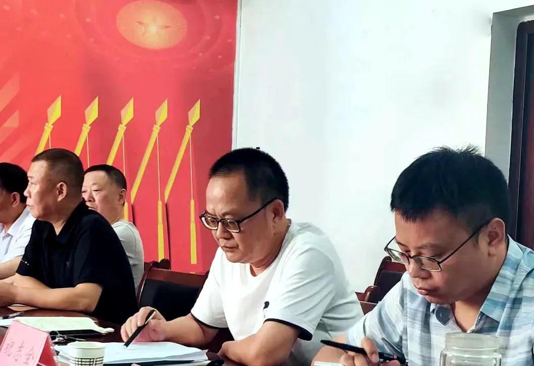桐川鄉(xiāng)最新領(lǐng)導(dǎo)團(tuán)隊(duì)引領(lǐng)地方發(fā)展，展現(xiàn)領(lǐng)導(dǎo)風(fēng)采