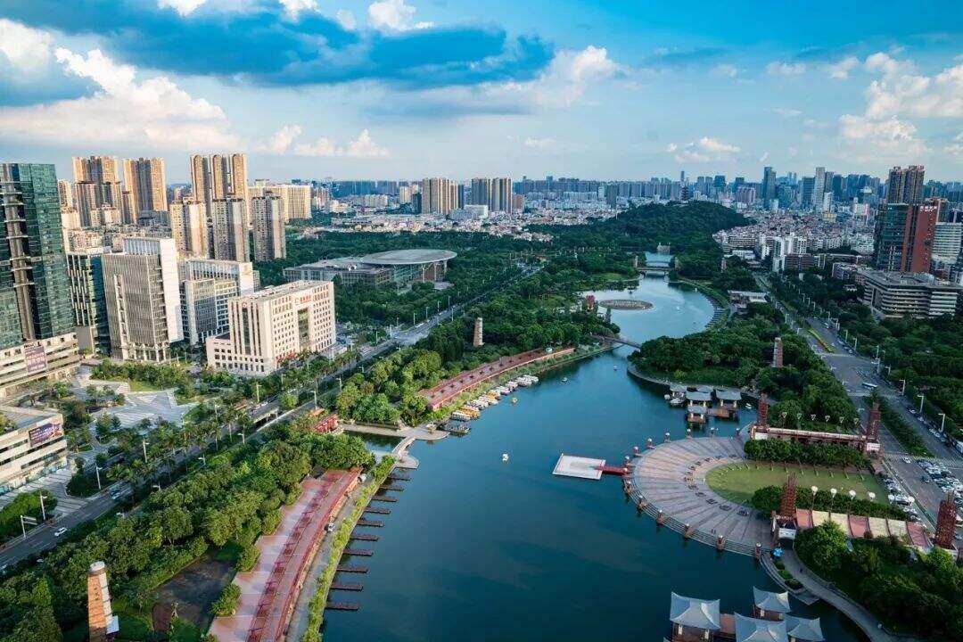 2025新澳門精準(zhǔn)免費(fèi)大全(圣旨)和2025年新澳門正版內(nèi)部與全面釋義、解釋與落實(shí)與警惕虛假宣傳