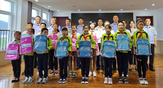 寬甸滿族自治縣小學(xué)最新資訊報(bào)道