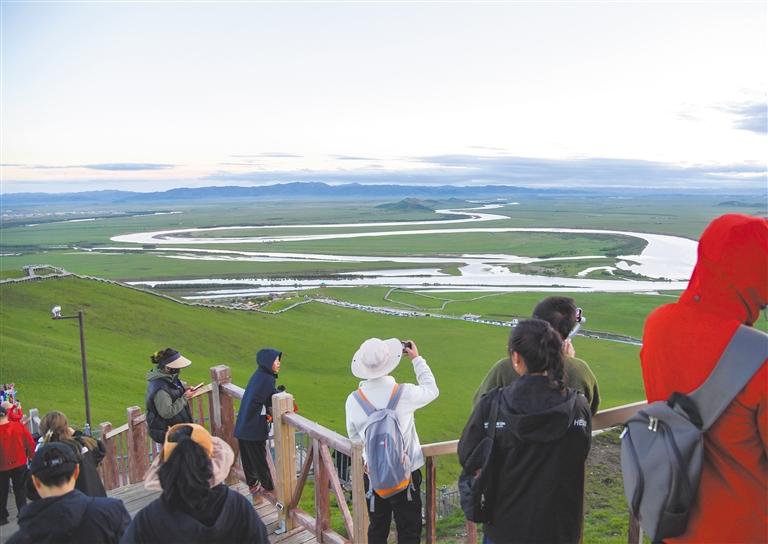 阿壩藏族羌族自治州市民族事務(wù)委員會(huì)推動(dòng)多元民族文化融合發(fā)展的探索與實(shí)踐項(xiàng)目啟動(dòng)